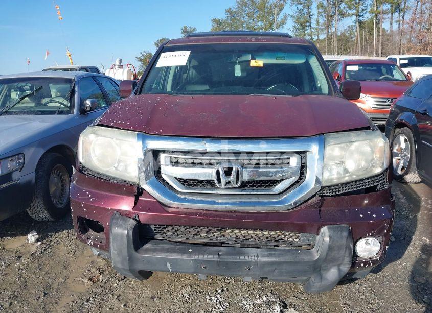 Photo 11 of 2011 Honda Pilot EX-L (VIN 5FNYF3H52BB051927)