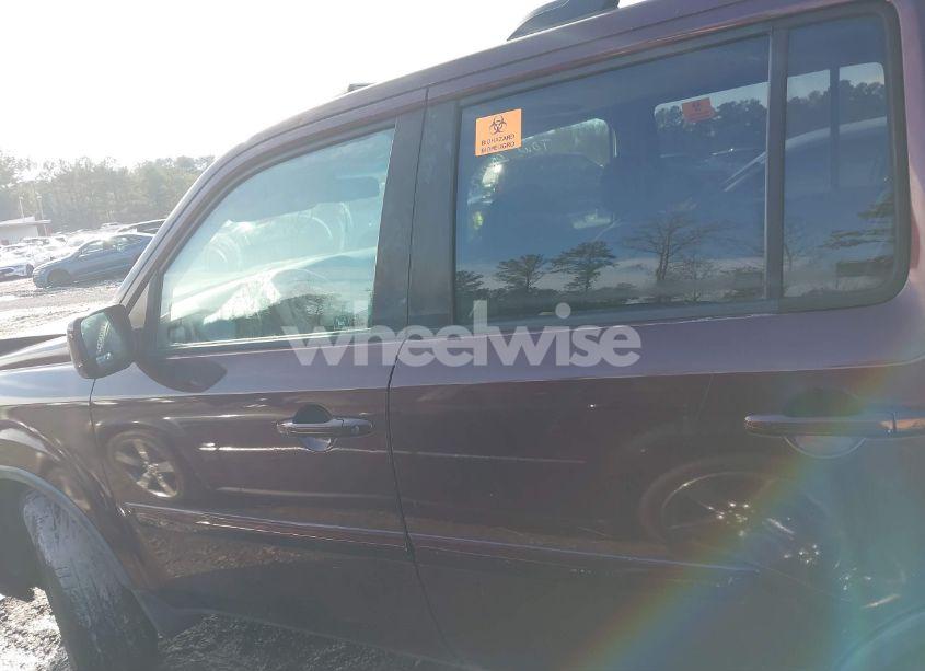 Photo 13 of 2011 Honda Pilot EX-L (VIN 5FNYF3H52BB051927)