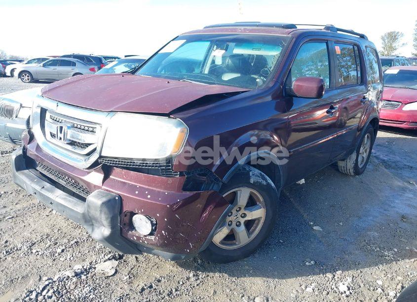 Photo 2 of 2011 Honda Pilot EX-L (VIN 5FNYF3H52BB051927)