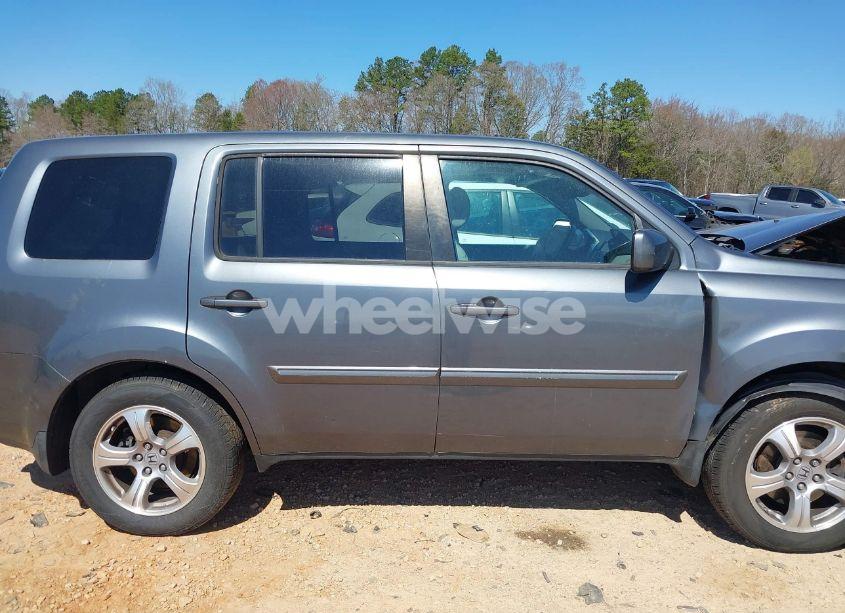 Photo 13 of 2013 Honda Pilot EX-L (VIN 5FNYF3H52DB007770)