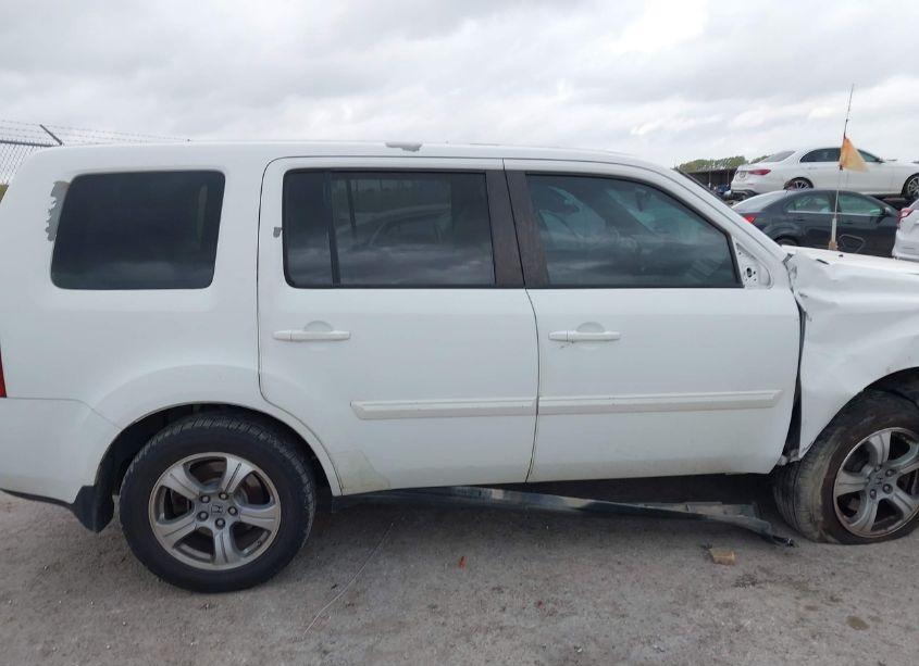 Photo 13 of 2014 Honda Pilot EX-L (VIN 5FNYF3H52EB021444)