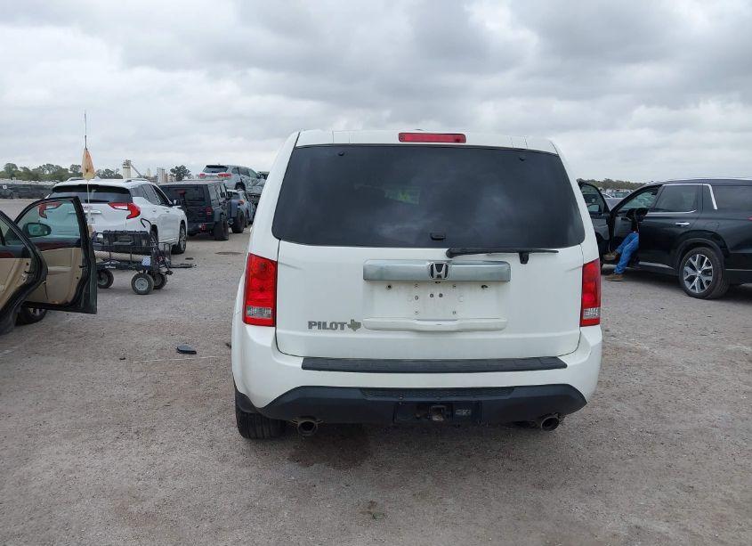 Photo 16 of 2014 Honda Pilot EX-L (VIN 5FNYF3H52EB021444)