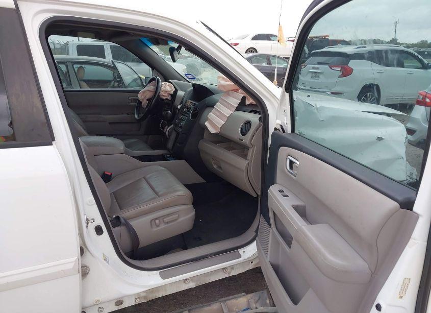 Photo 5 of 2014 Honda Pilot EX-L (VIN 5FNYF3H52EB021444)