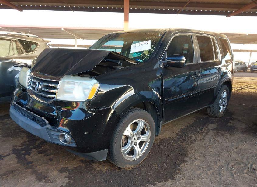 Photo 2 of 2015 Honda Pilot EX-L (VIN 5FNYF3H52FB009232)