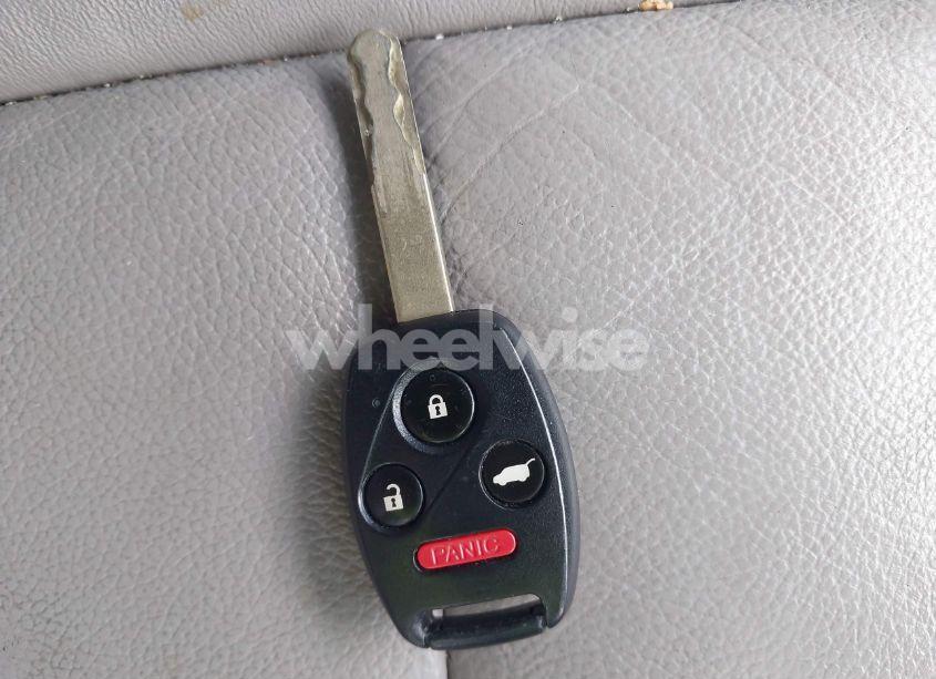 Photo 11 of 2010 Honda Pilot EX-L (VIN 5FNYF3H53AB018143)