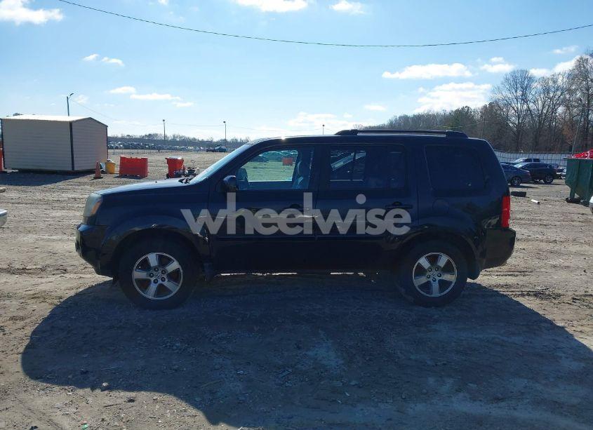 Photo 14 of 2011 Honda Pilot EX-L (VIN 5FNYF3H53BB017477)