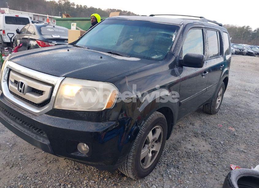 Photo 2 of 2011 Honda Pilot EX-L (VIN 5FNYF3H53BB020296)