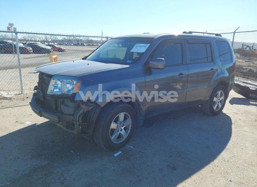 Photo 2 of 2011 Honda Pilot EX-L (VIN 5FNYF3H53BB040256)