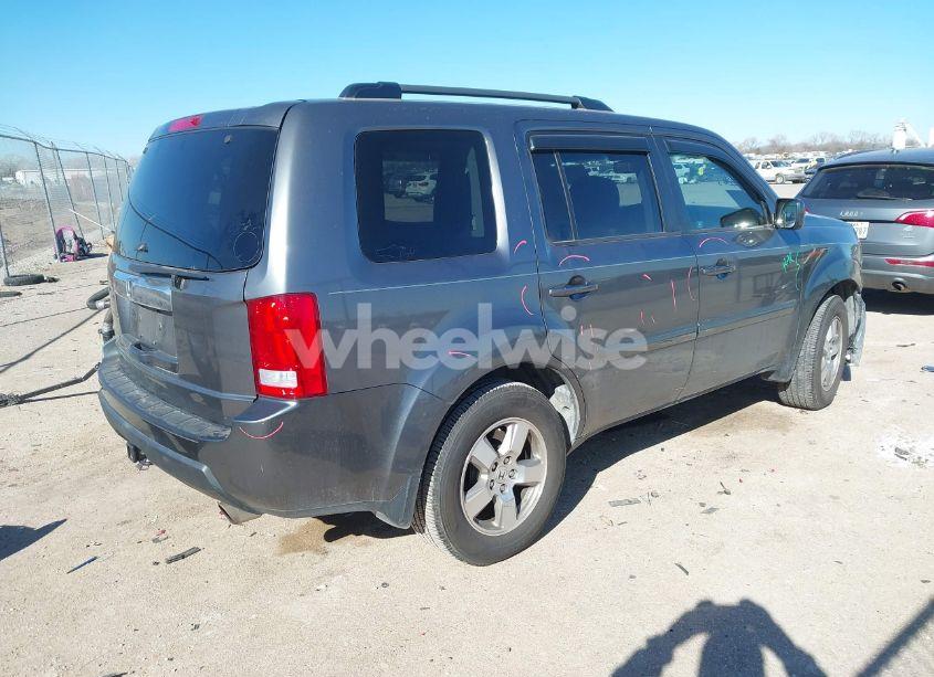 Photo 4 of 2011 Honda Pilot EX-L (VIN 5FNYF3H53BB040256)
