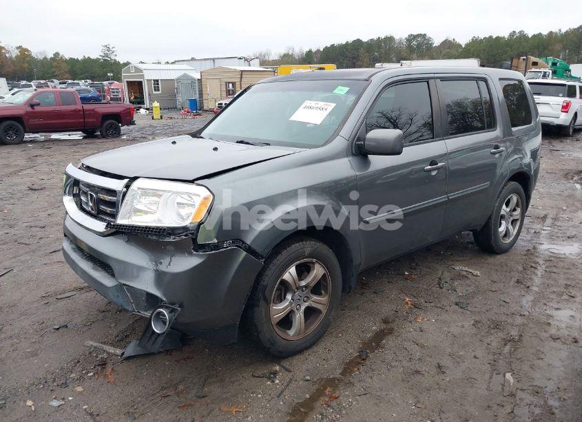 Photo 2 of 2012 Honda Pilot EX-L (VIN 5FNYF3H53CB021305)