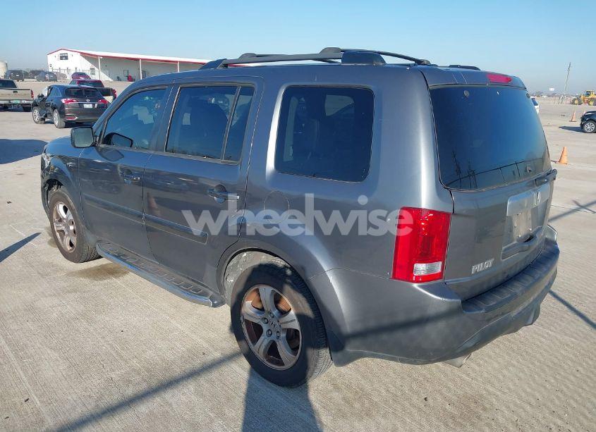 Photo 3 of 2013 Honda Pilot EX-L (VIN 5FNYF3H53DB002903)