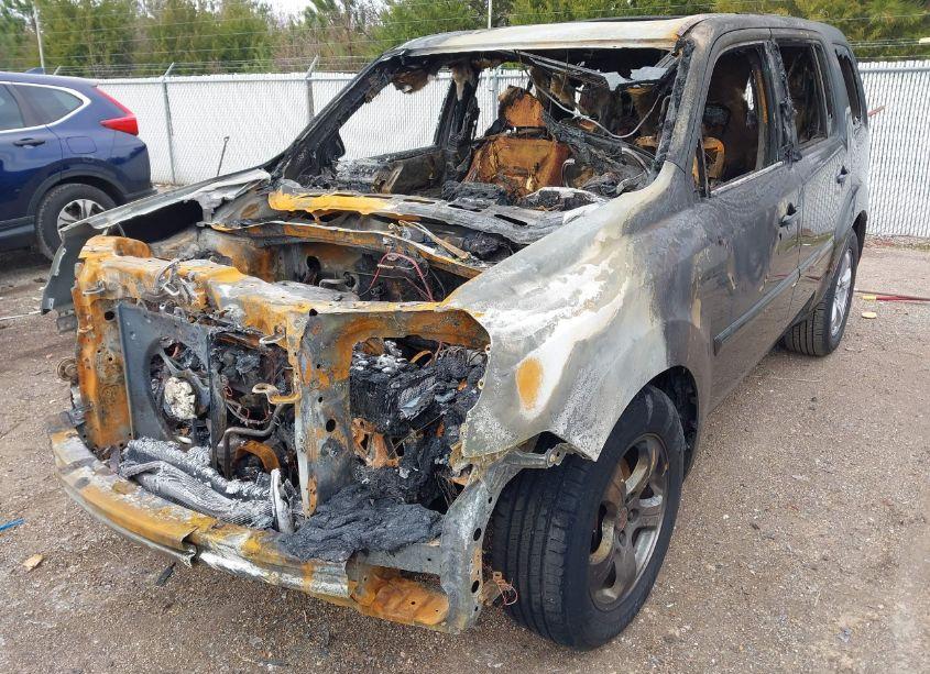 Photo 2 of 2013 Honda Pilot EX-L (VIN 5FNYF3H53DB029082)