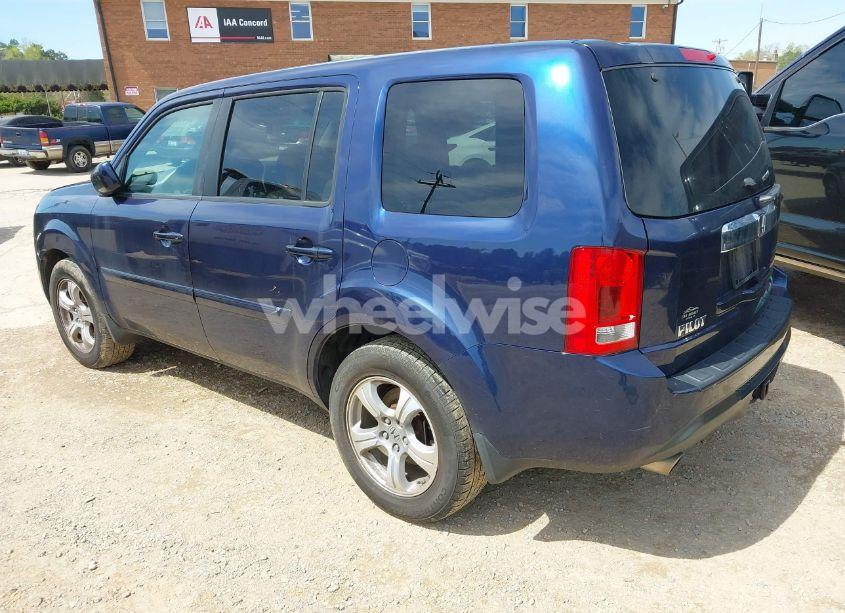 Photo 3 of 2013 Honda Pilot EX-L (VIN 5FNYF3H53DB036789)