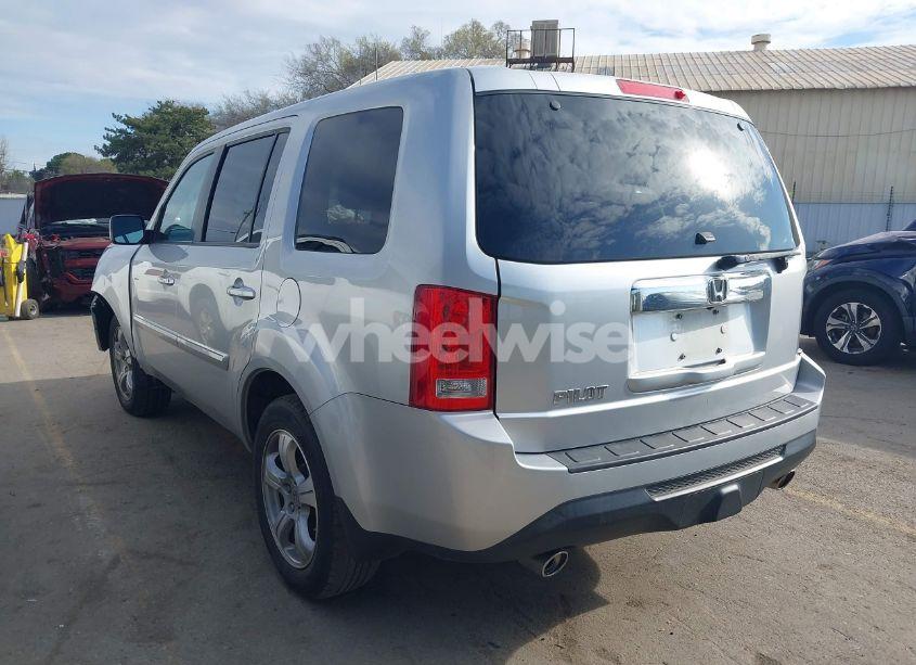 Photo 3 of 2015 Honda Pilot EX-L (VIN 5FNYF3H53FB011443)