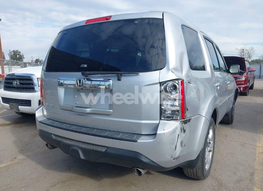 Photo 4 of 2015 Honda Pilot EX-L (VIN 5FNYF3H53FB011443)