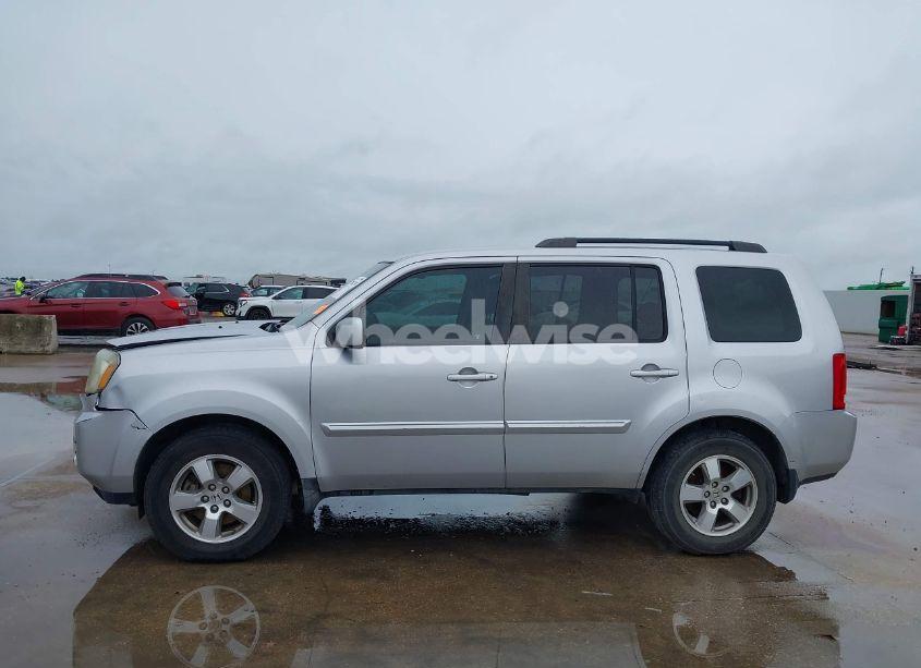 Photo 14 of 2011 Honda Pilot EX-L (VIN 5FNYF3H54BB014037)