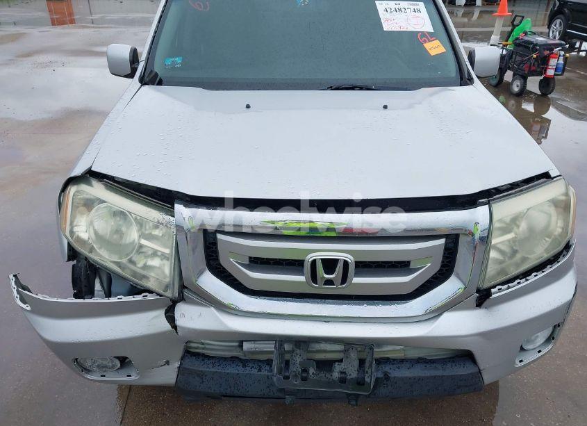 Photo 6 of 2011 Honda Pilot EX-L (VIN 5FNYF3H54BB014037)