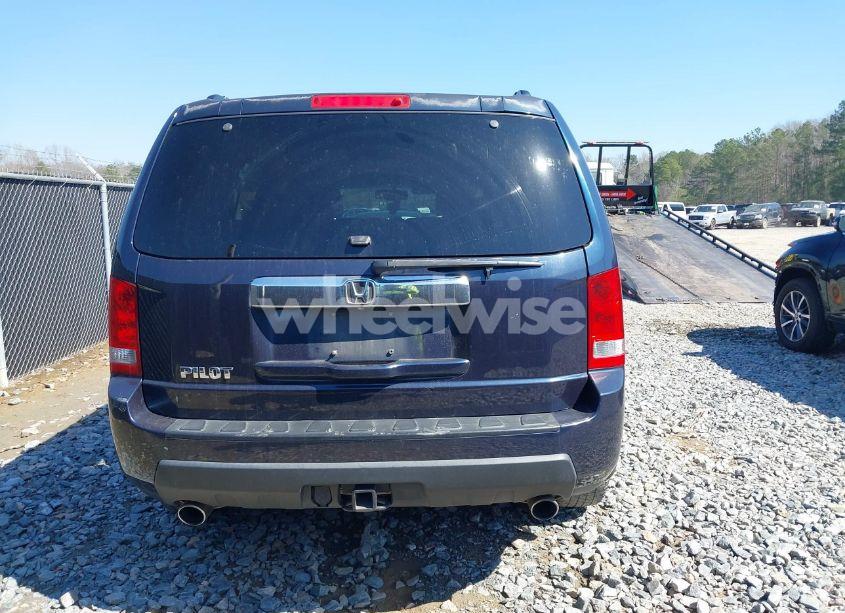 Photo 16 of 2011 Honda Pilot EX-L (VIN 5FNYF3H54BB014183)