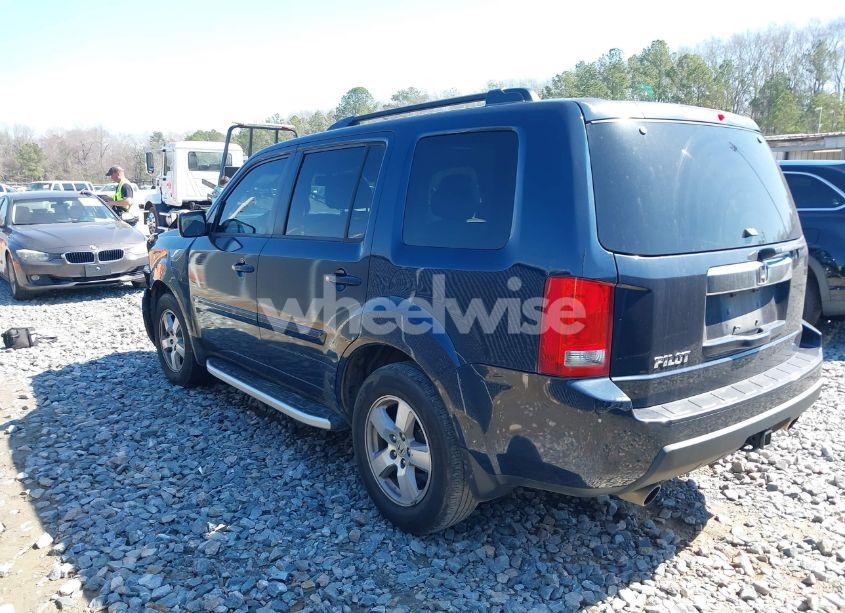 Photo 3 of 2011 Honda Pilot EX-L (VIN 5FNYF3H54BB014183)