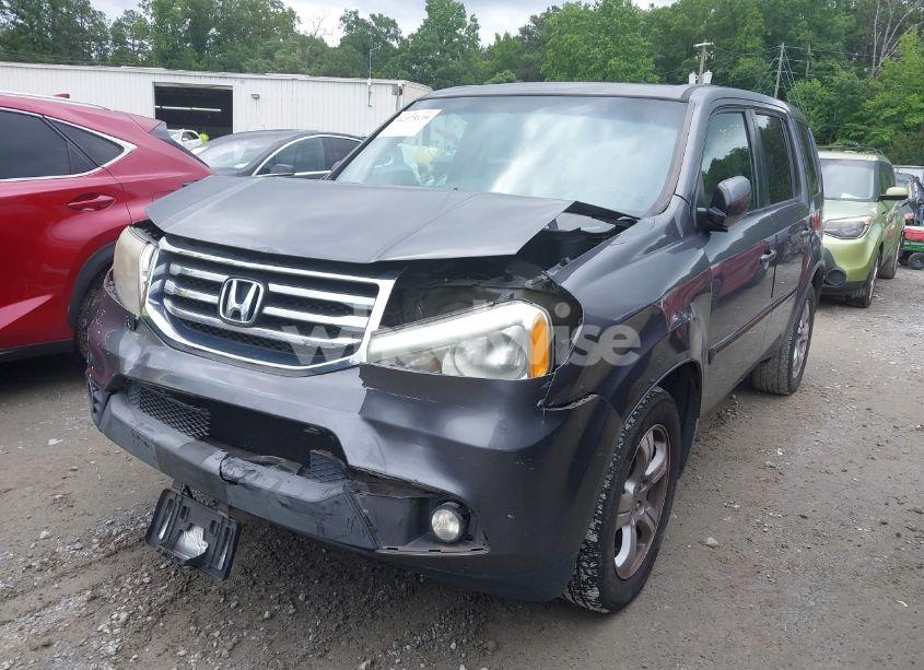 Photo 2 of 2014 Honda Pilot EX-L (VIN 5FNYF3H54EB003396)