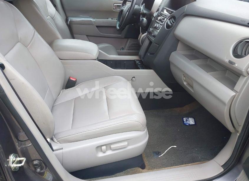 Photo 5 of 2014 Honda Pilot EX-L (VIN 5FNYF3H54EB003396)