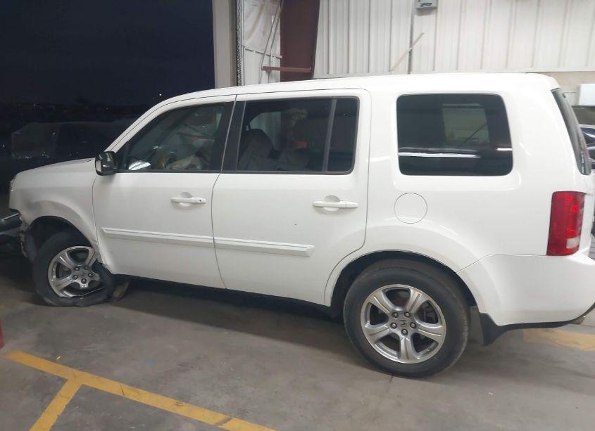Photo 14 of 2014 Honda Pilot EX-L (VIN 5FNYF3H54EB014561)