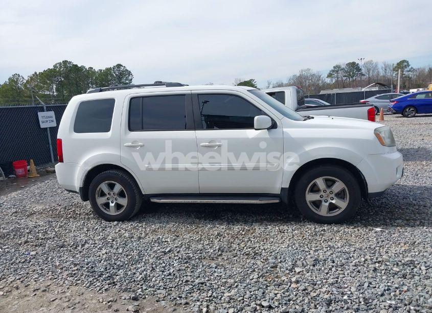 Photo 13 of 2011 Honda Pilot EX-L (VIN 5FNYF3H55BB006903)