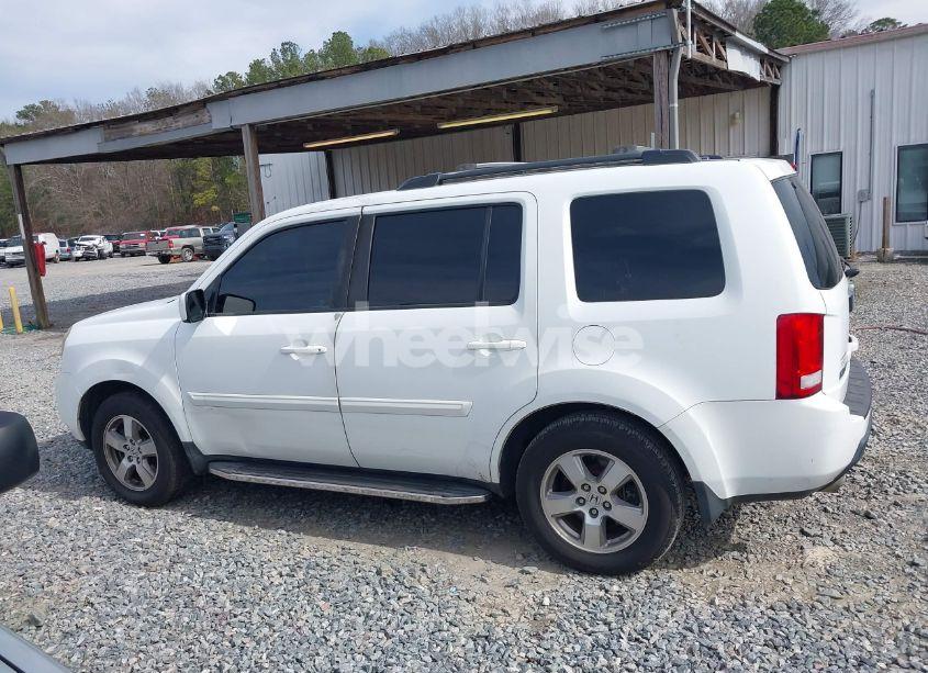 Photo 14 of 2011 Honda Pilot EX-L (VIN 5FNYF3H55BB006903)