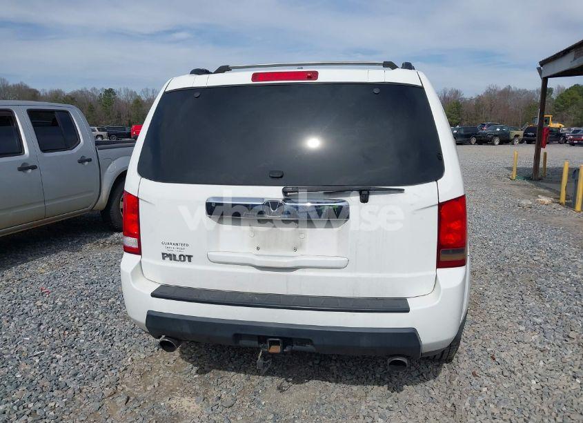 Photo 16 of 2011 Honda Pilot EX-L (VIN 5FNYF3H55BB006903)