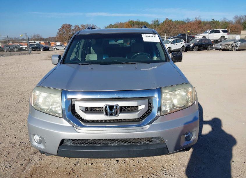 Photo 12 of 2011 Honda Pilot EX-L (VIN 5FNYF3H55BB037777)