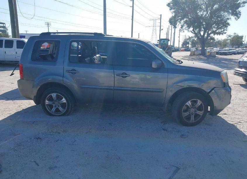 Photo 13 of 2012 Honda Pilot EX-L (VIN 5FNYF3H55CB022813)