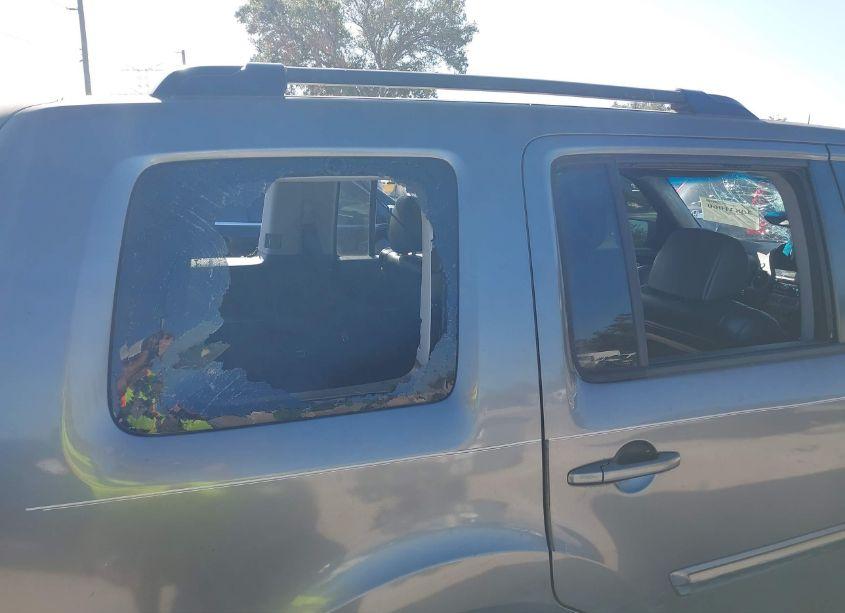 Photo 17 of 2012 Honda Pilot EX-L (VIN 5FNYF3H55CB022813)