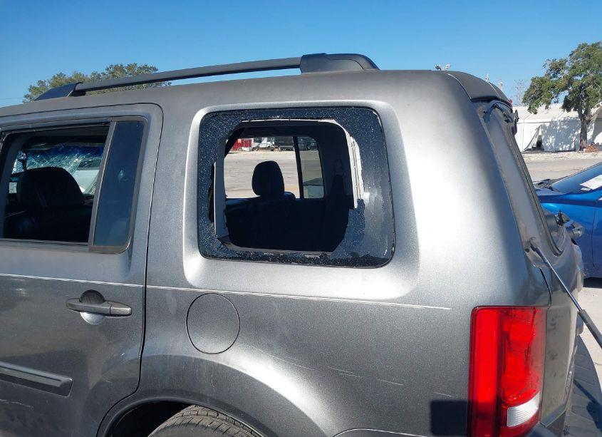 Photo 19 of 2012 Honda Pilot EX-L (VIN 5FNYF3H55CB022813)