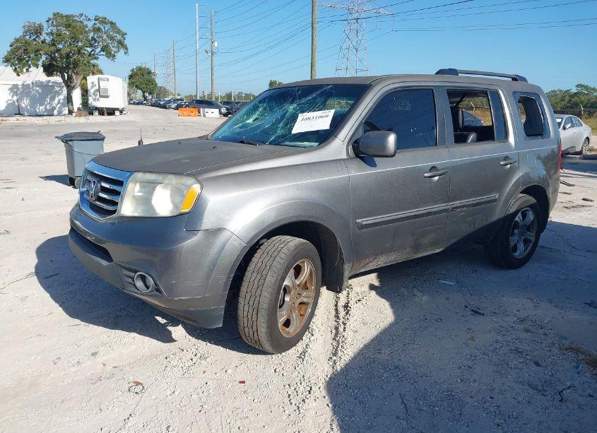 Photo 2 of 2012 Honda Pilot EX-L (VIN 5FNYF3H55CB022813)