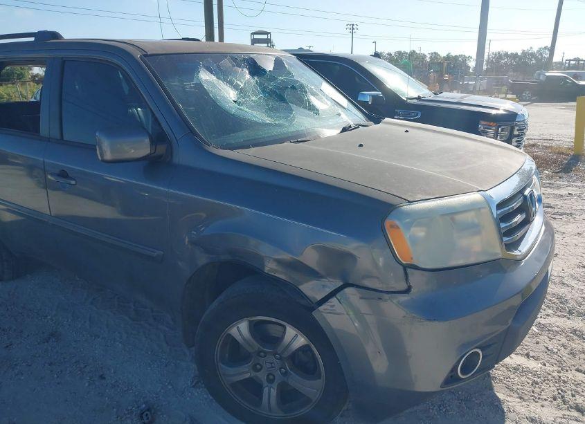 Photo 6 of 2012 Honda Pilot EX-L (VIN 5FNYF3H55CB022813)