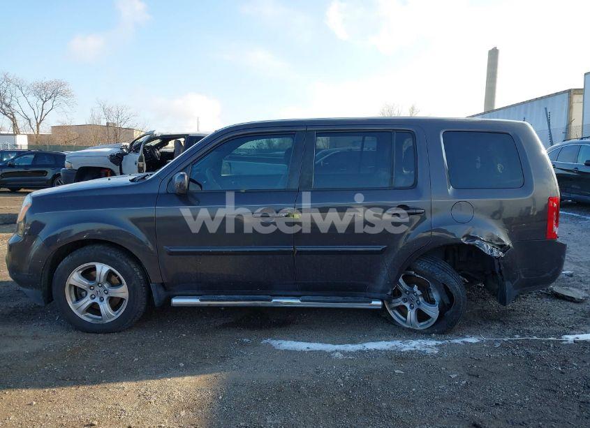Photo 13 of 2012 Honda Pilot EX-L (VIN 5FNYF3H55CB038476)