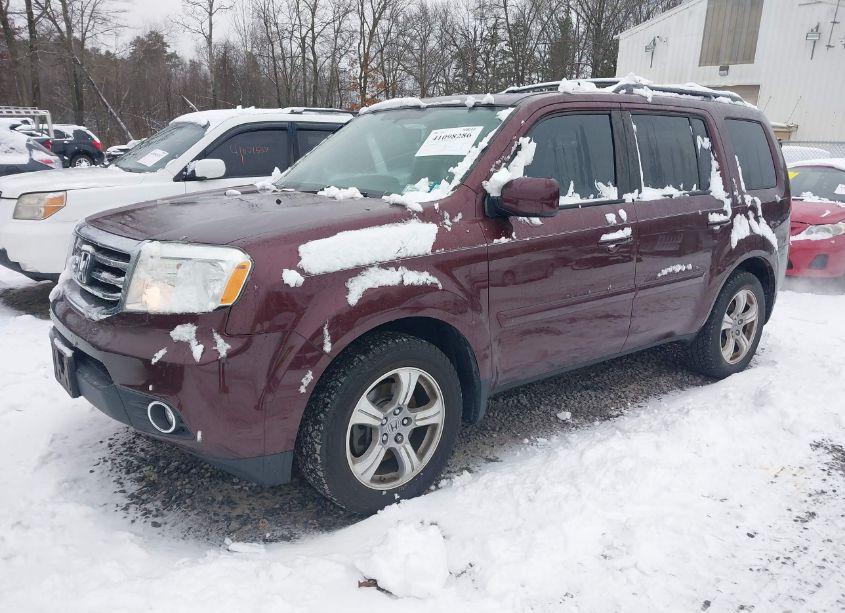 Photo 2 of 2013 Honda Pilot EX-L (VIN 5FNYF3H55DB005365)