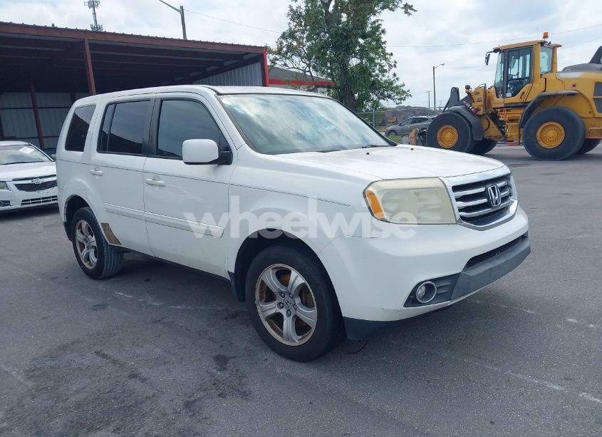 2013 Honda Pilot EX-L (VIN 5FNYF3H55DB013160) main photo