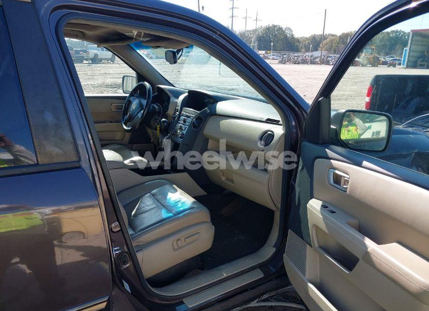 Photo 5 of 2013 Honda Pilot EX-L (VIN 5FNYF3H55DB015278)