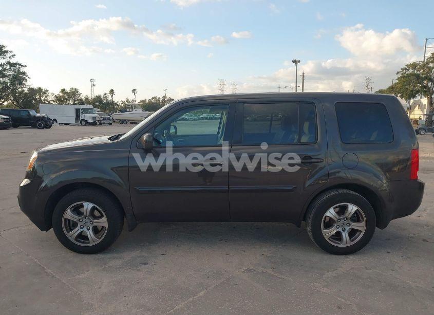Photo 14 of 2013 Honda Pilot EX-L (VIN 5FNYF3H55DB030671)