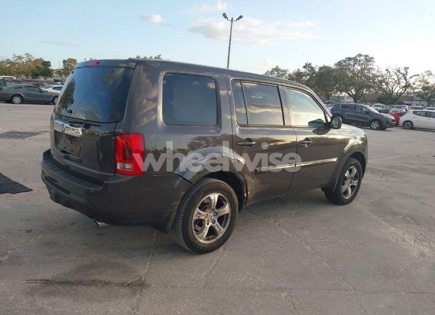 Photo 4 of 2013 Honda Pilot EX-L (VIN 5FNYF3H55DB030671)