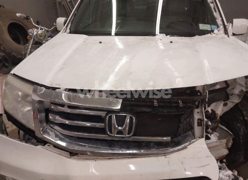 Photo 10 of 2014 Honda Pilot EX-L (VIN 5FNYF3H55EB001897)