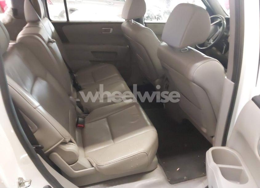 Photo 8 of 2014 Honda Pilot EX-L (VIN 5FNYF3H55EB001897)