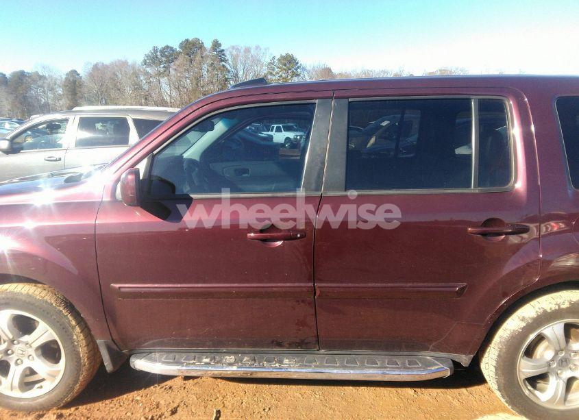 Photo 15 of 2015 Honda Pilot EX-L (VIN 5FNYF3H55FB011234)