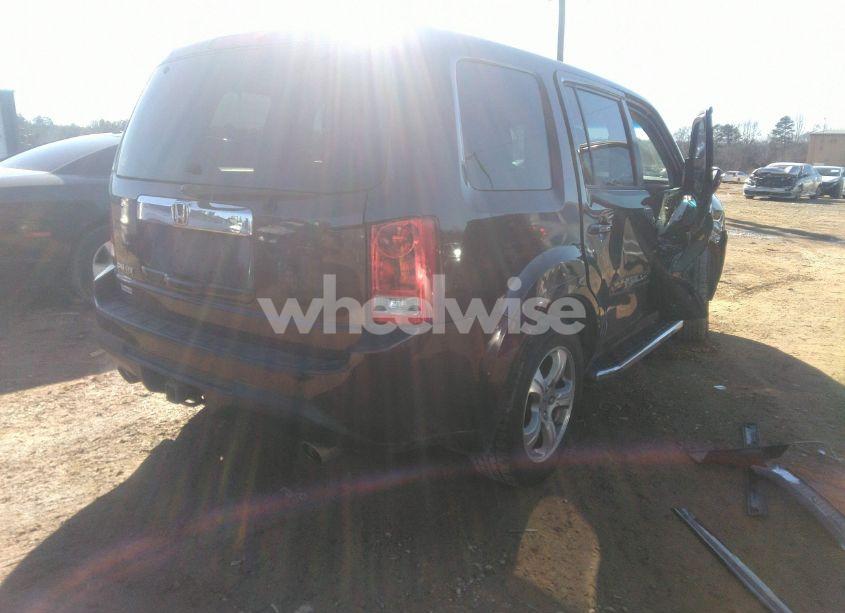 Photo 4 of 2015 Honda Pilot EX-L (VIN 5FNYF3H55FB011234)