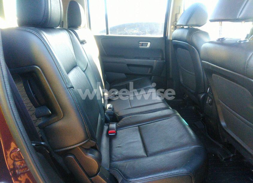 Photo 8 of 2015 Honda Pilot EX-L (VIN 5FNYF3H55FB011234)