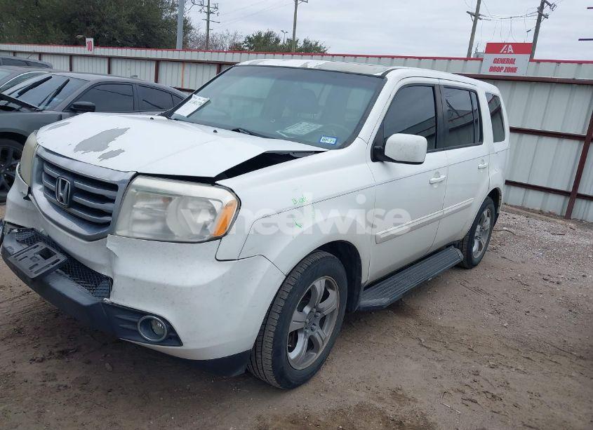 Photo 2 of 2015 Honda Pilot EX-L (VIN 5FNYF3H55FB029006)