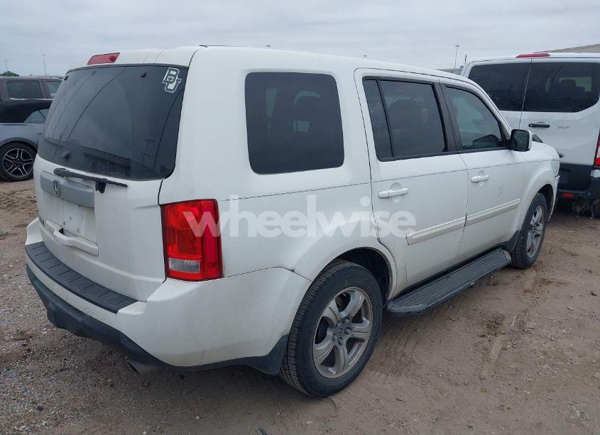 Photo 4 of 2015 Honda Pilot EX-L (VIN 5FNYF3H55FB029006)