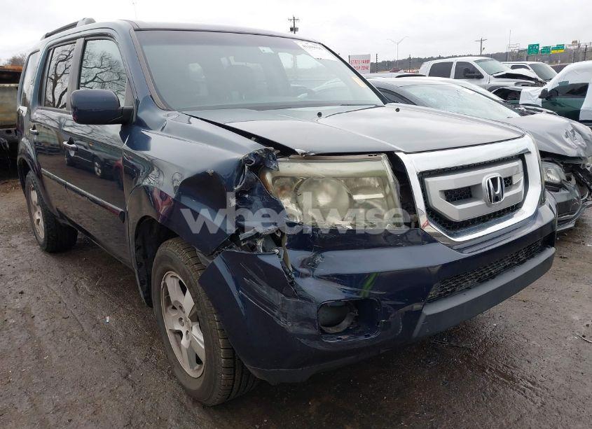 2011 Honda Pilot EX-L (VIN 5FNYF3H56BB013228) main photo