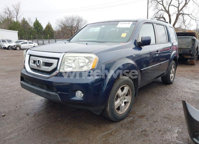 Photo 4 of 2011 Honda Pilot EX-L (VIN 5FNYF3H56BB013228)